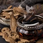 Aroma Kayu dalam Parfum: Menyuguhkan Kehangatan