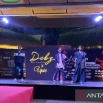 Menyulam Kebanggaan: Desainer Lokal Ramaikan Ajang Fashion